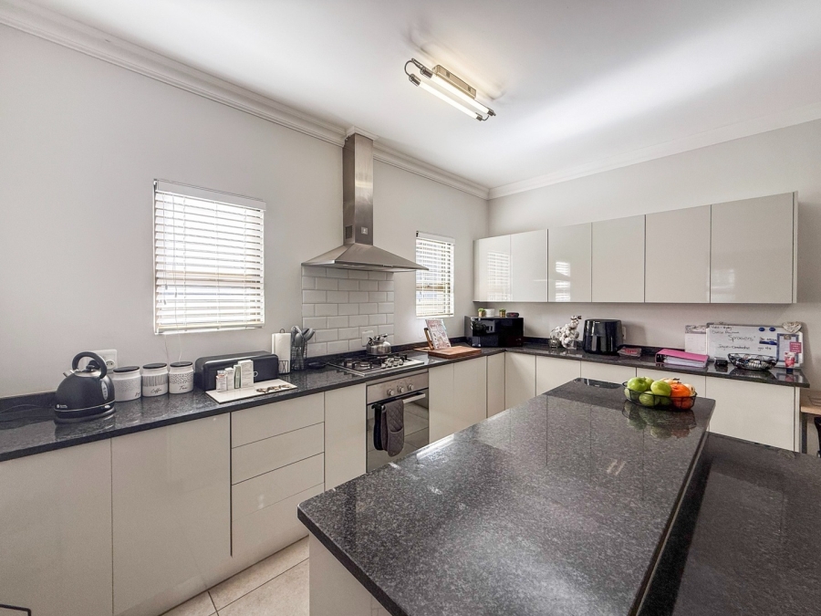3 Bedroom Property for Sale in Melodie North West